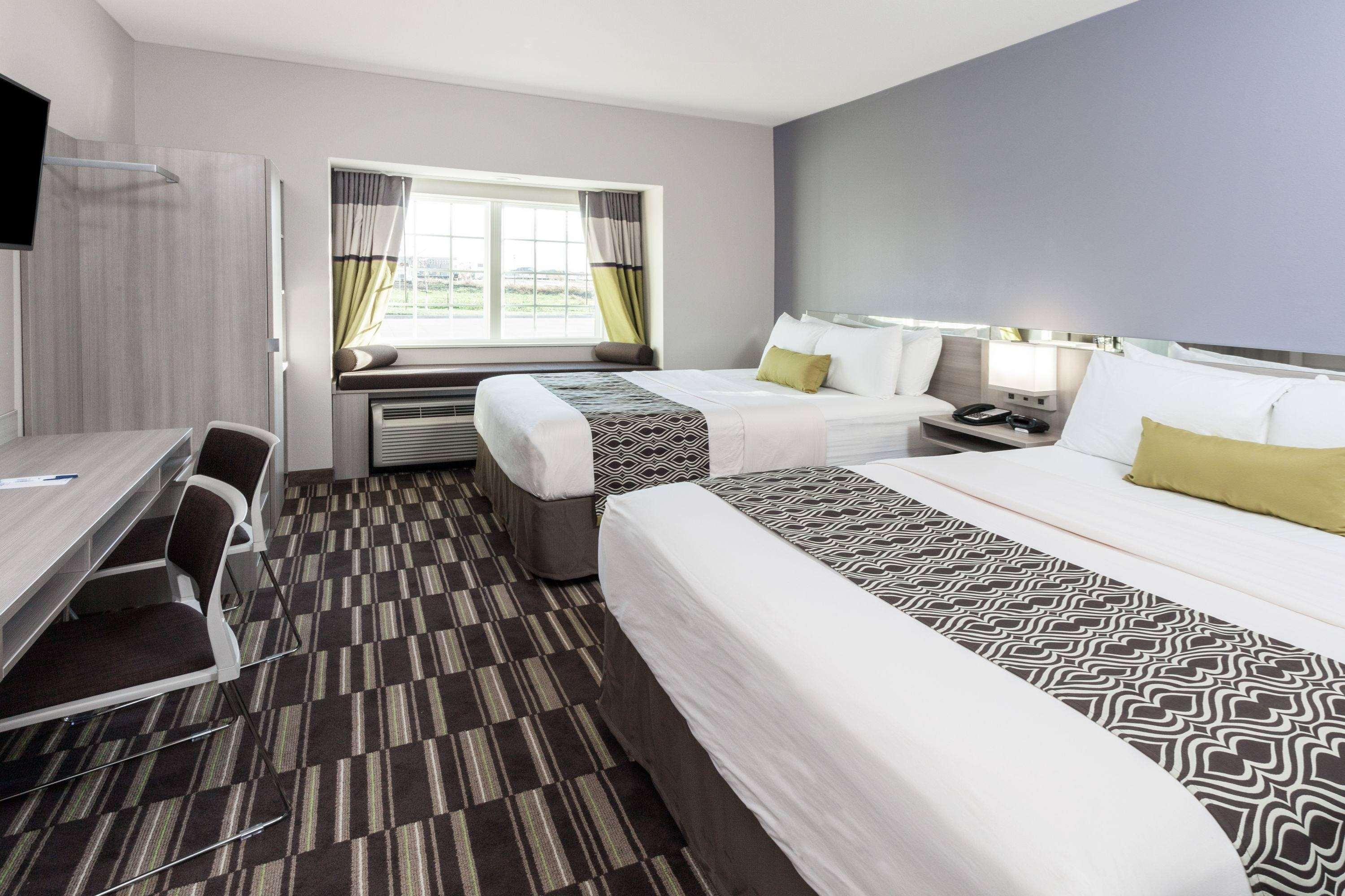 Microtel Inn & Suites By Wyndham West Fargo Near Medical Center Extérieur photo