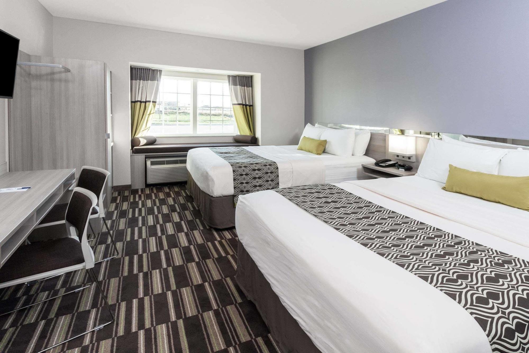 Microtel Inn & Suites By Wyndham West Fargo Near Medical Center Extérieur photo